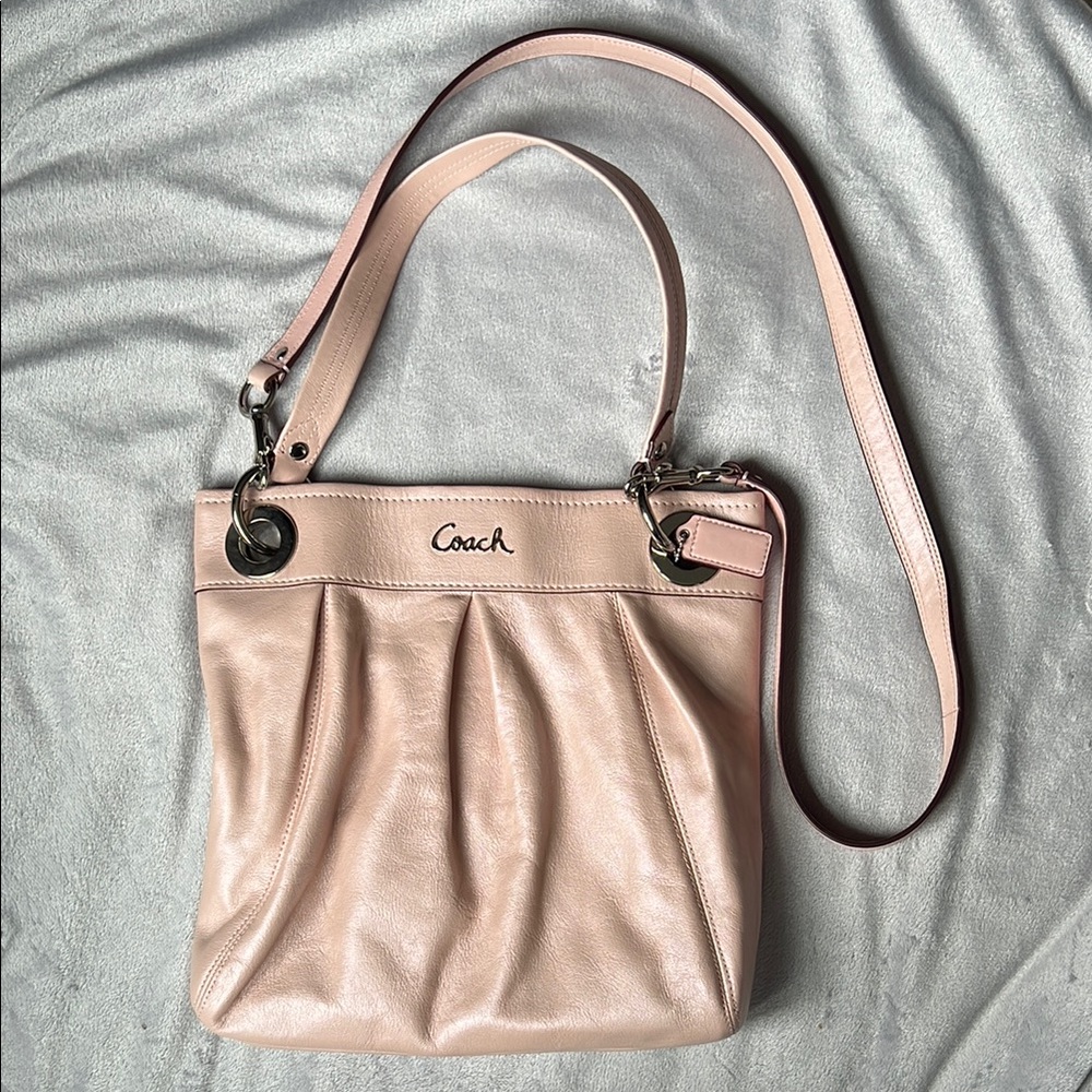 Coach Ashley Signature Hippy Bag